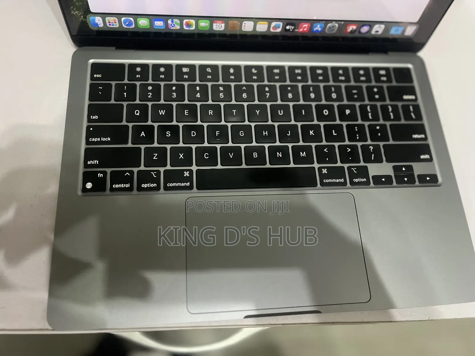 Laptop Apple MacBook Air 2024 M3 13-Inch 16GB Apple M3 SSD 512GB