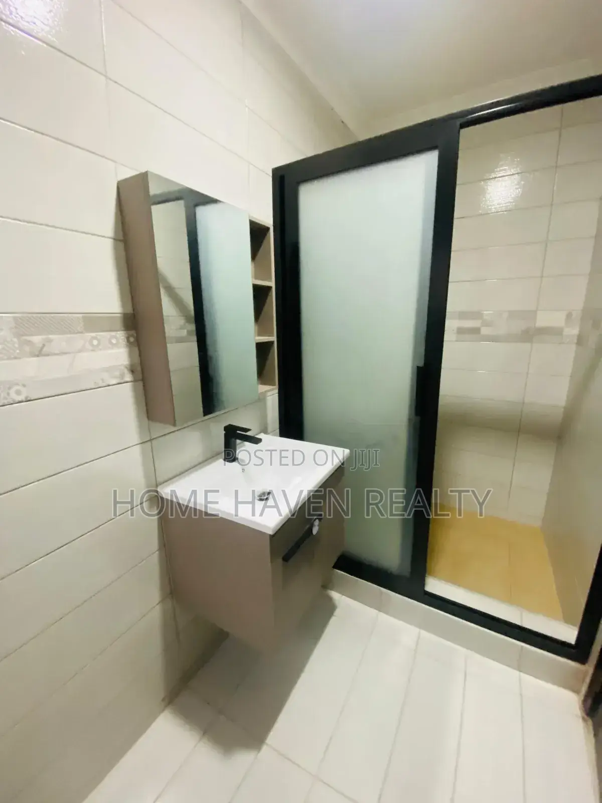 3bdrm House in Achimota Golf Hills for rent