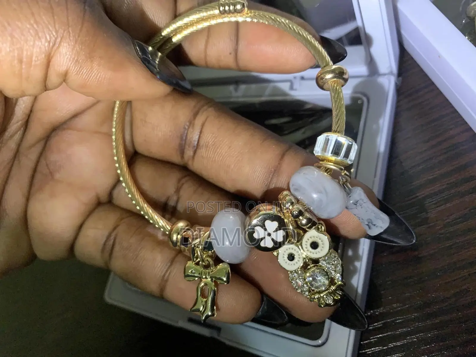 Gold Bracelets With Beautiful Decorations