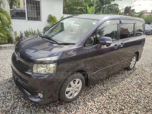 Toyota Voxy 2012 Grey