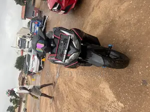 Yamaha 2022 Black