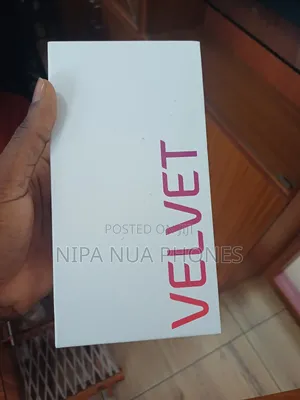 New LG Velvet 128 GB Black