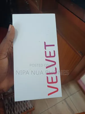 New LG Velvet 128 GB Black