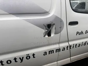 Toyota HiAce 2011 White