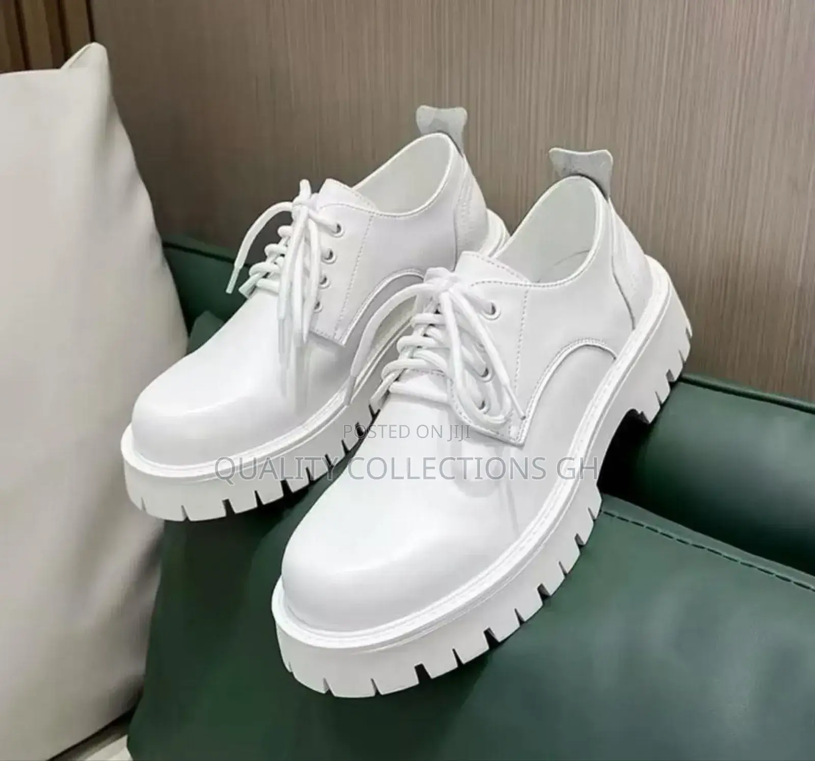 Martin White Shoe