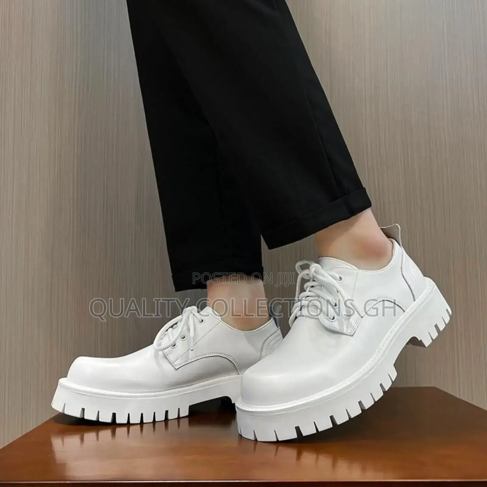 Martin White Shoe