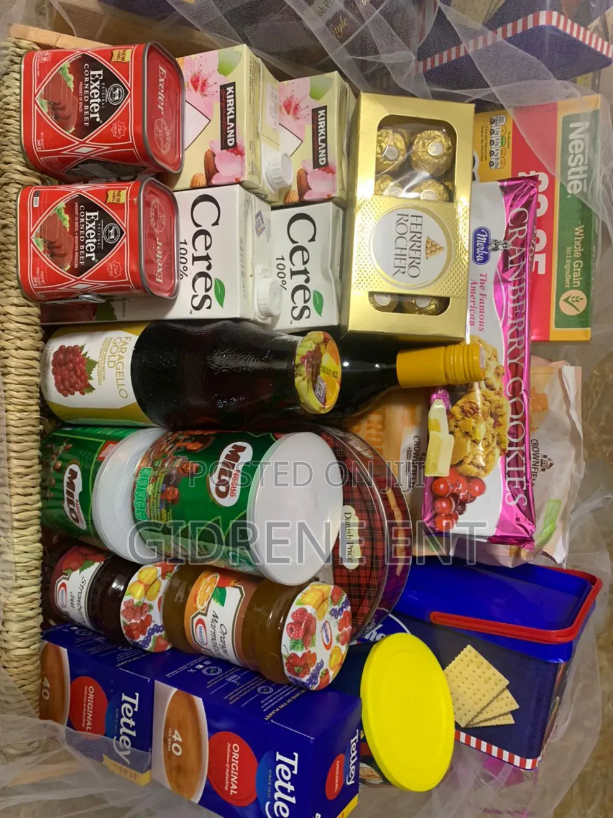Customised Hampers/Gifts