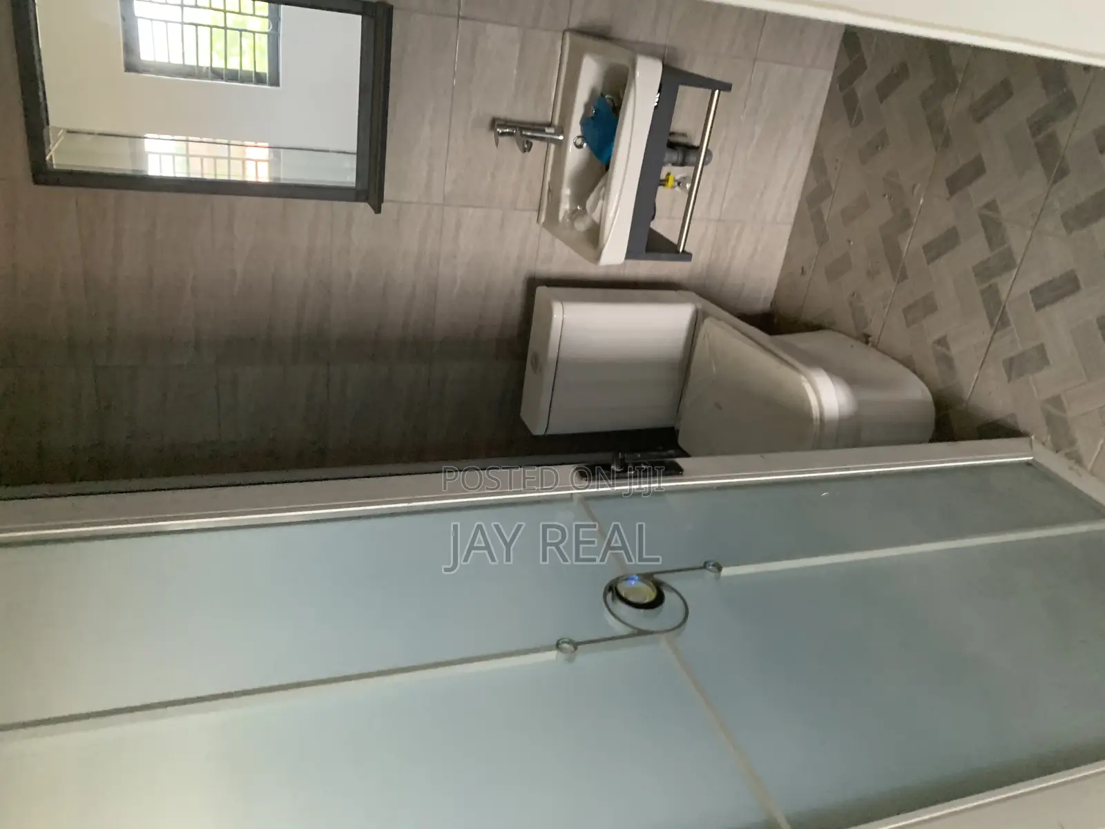 3bdrm Apartment in Jay Real Estate, Awutu Senya East Municipal for rent