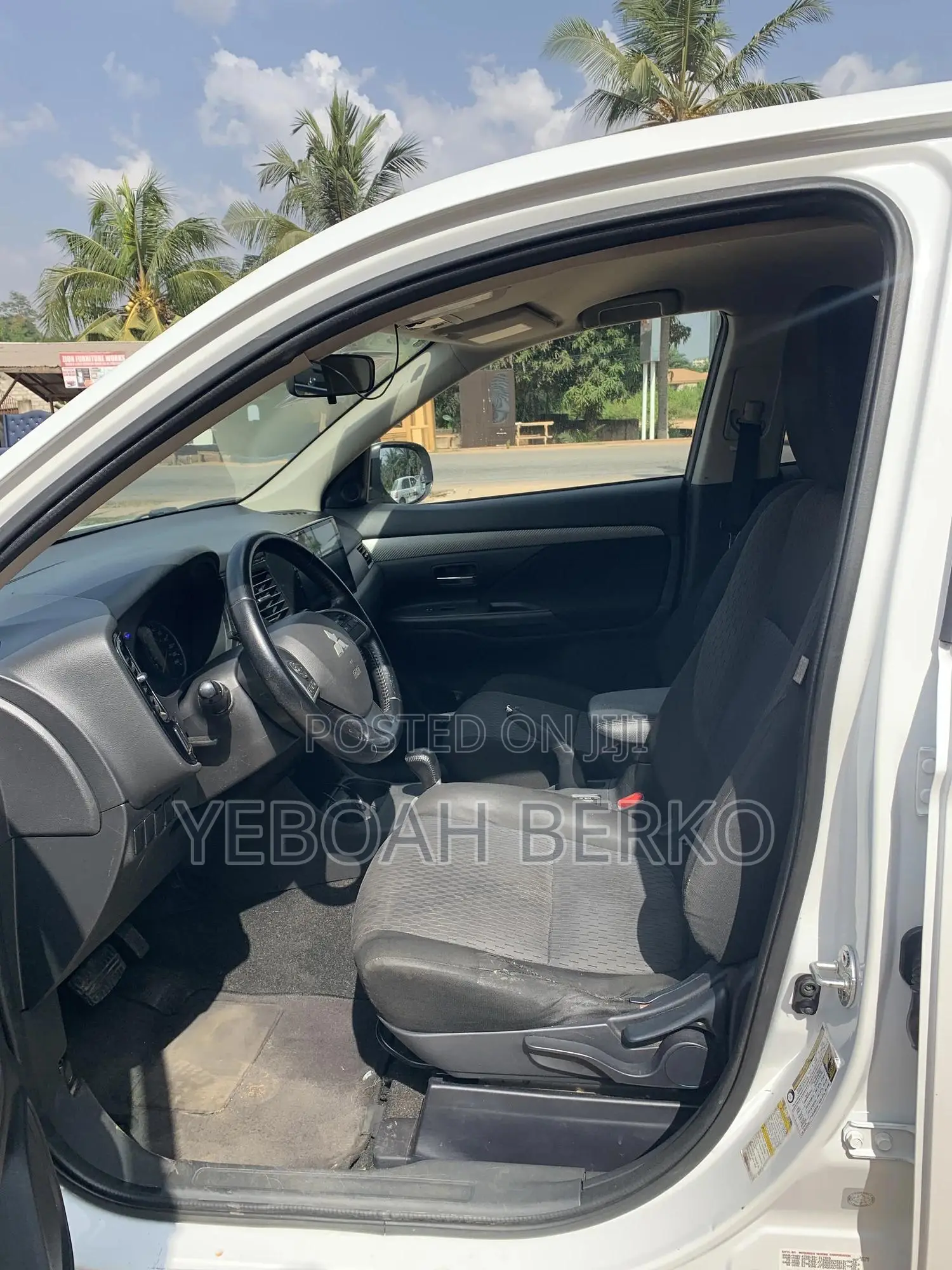 Mitsubishi Outlander 2014 White