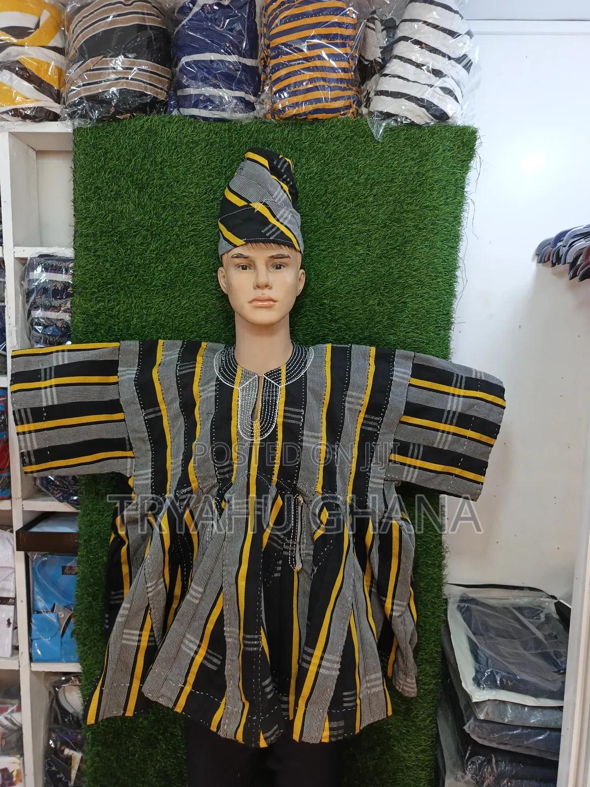 Handwoven Smocks For Men – Authentic Ghanaian Batakari