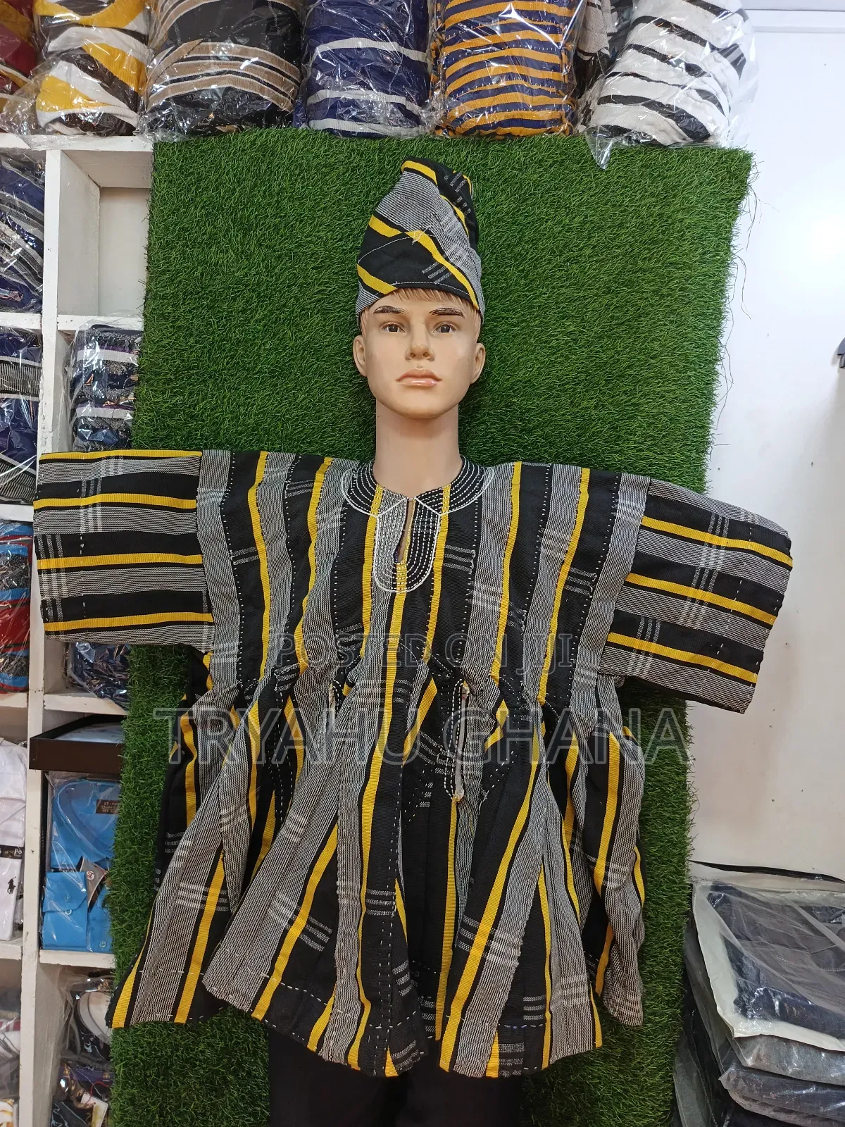 Handwoven Smocks For Men – Authentic Ghanaian Batakari