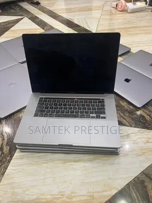 Laptop Apple MacBook Pro 2019 16GB Intel Core i7 SSD 512GB