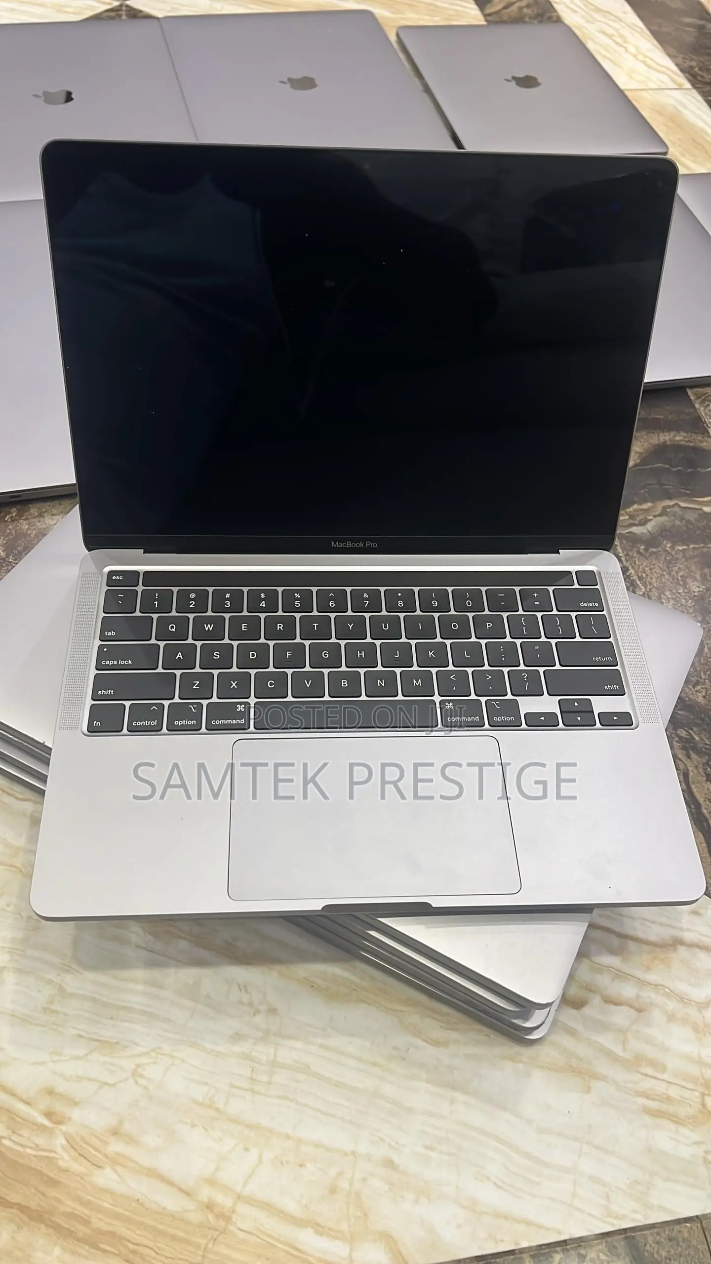 Laptop Apple MacBook Pro 2020 16GB Intel Core I5 SSD 512GB