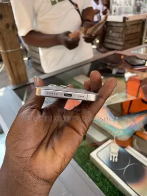 Apple iPhone 15 Pro 128 GB