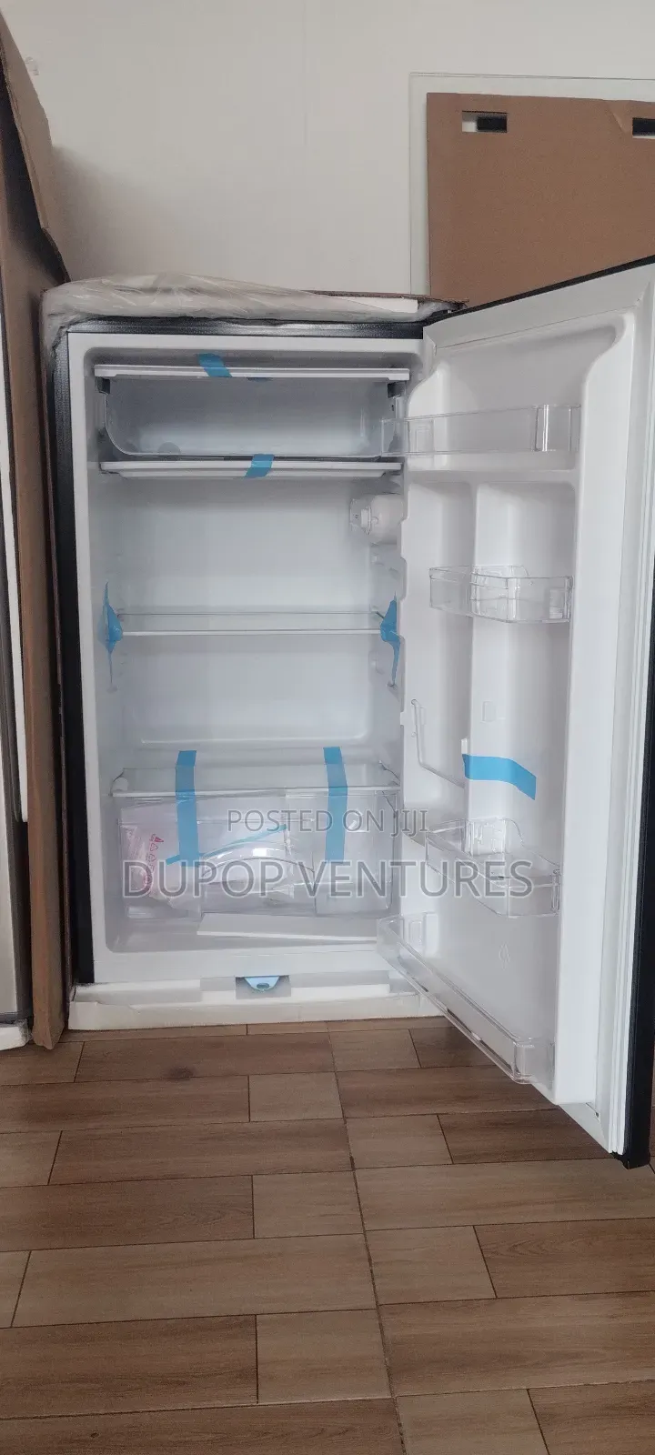 Table Top Fridge 90 LTRS