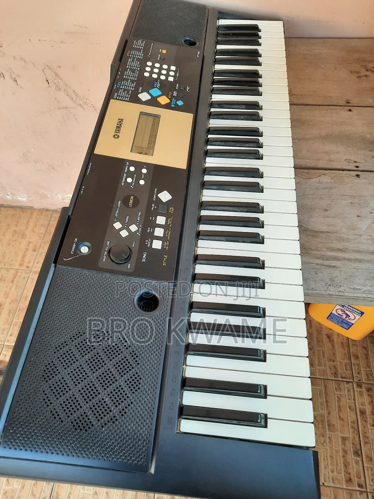 Fairly Used Yamaha Keyboard Ypt220