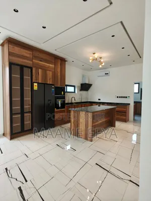 4bdrm House in Kwabenya Acp for sale