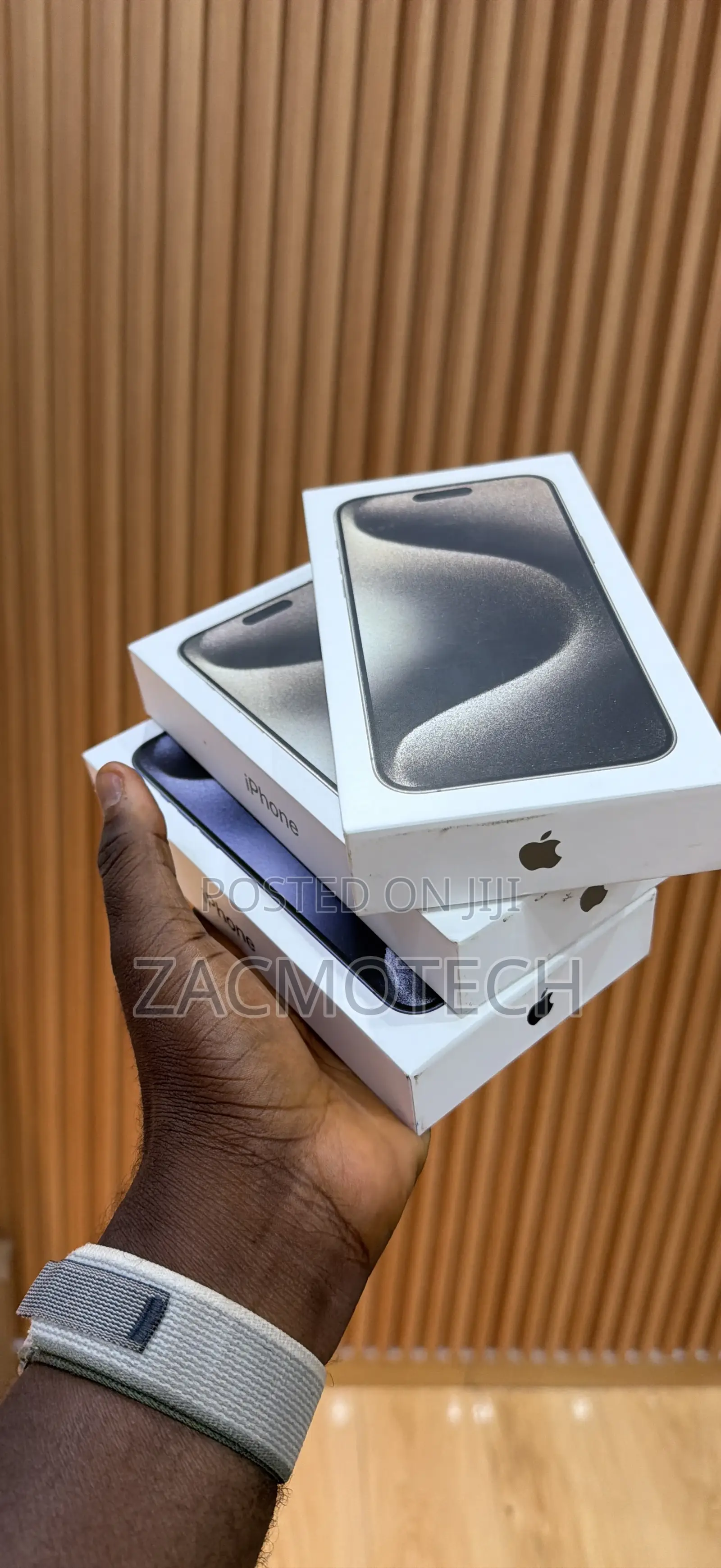 New Apple iPhone 15 Pro Max 256 GB Silver