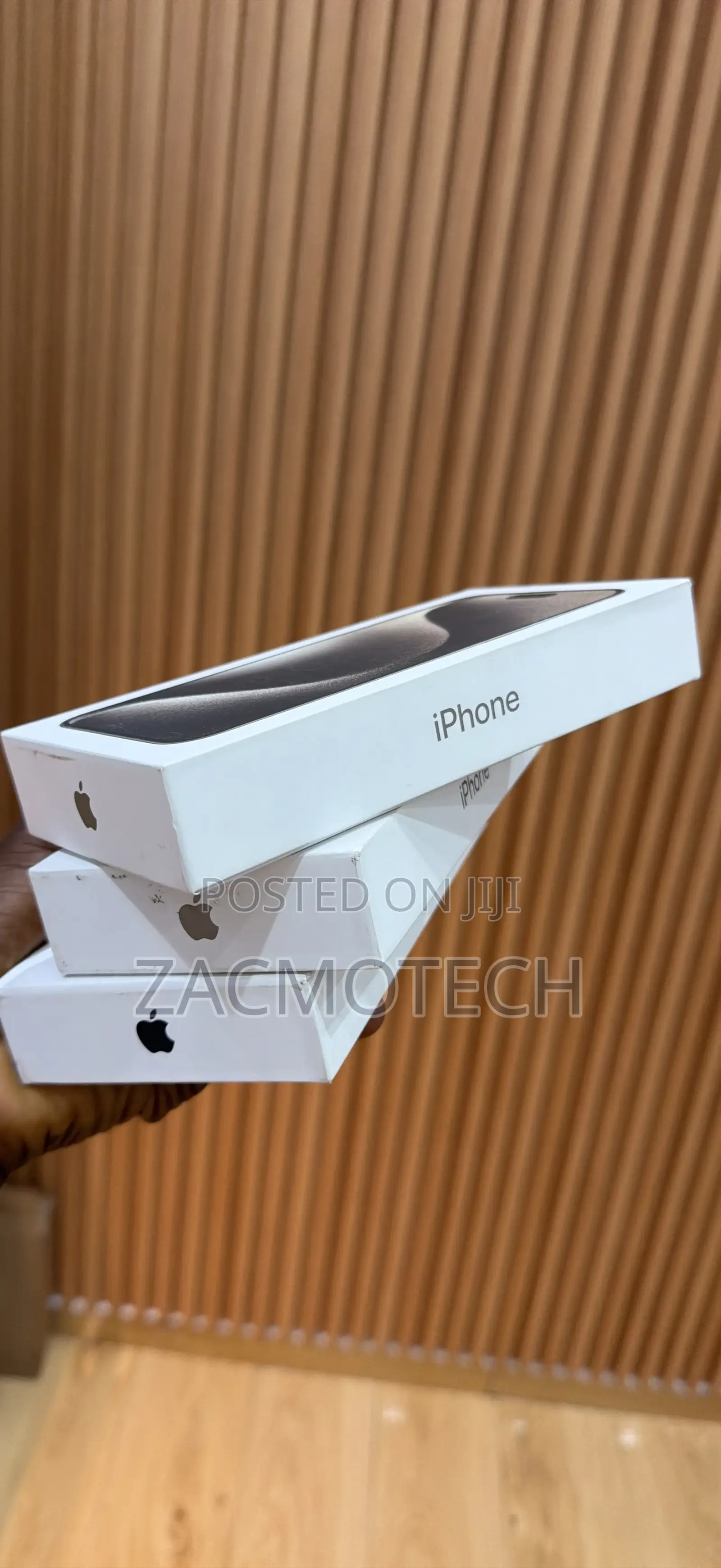 New Apple iPhone 15 Pro Max 256 GB Silver