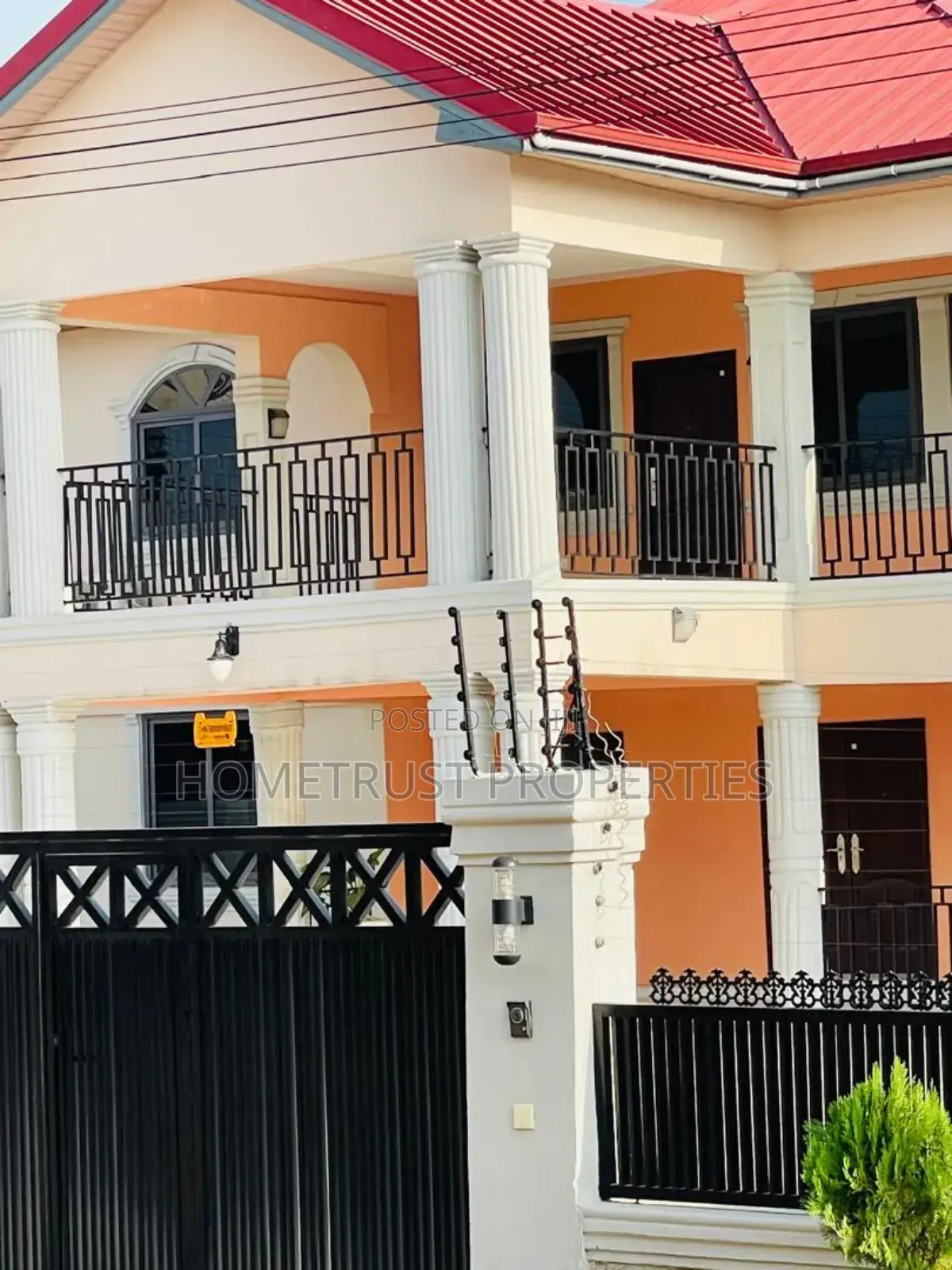 6bdrm House in Hometrust Properties, Ablekuma for sale