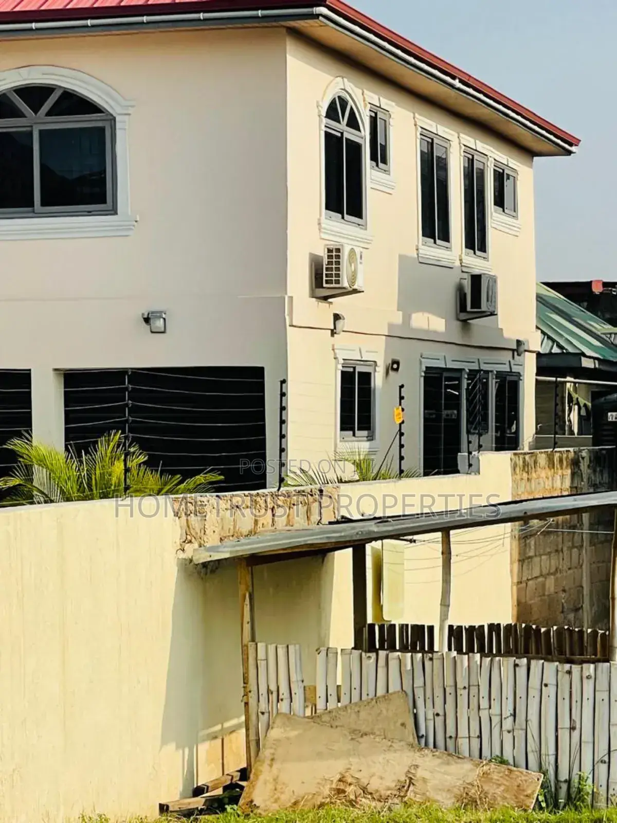 6bdrm House in Hometrust Properties, Ablekuma for sale