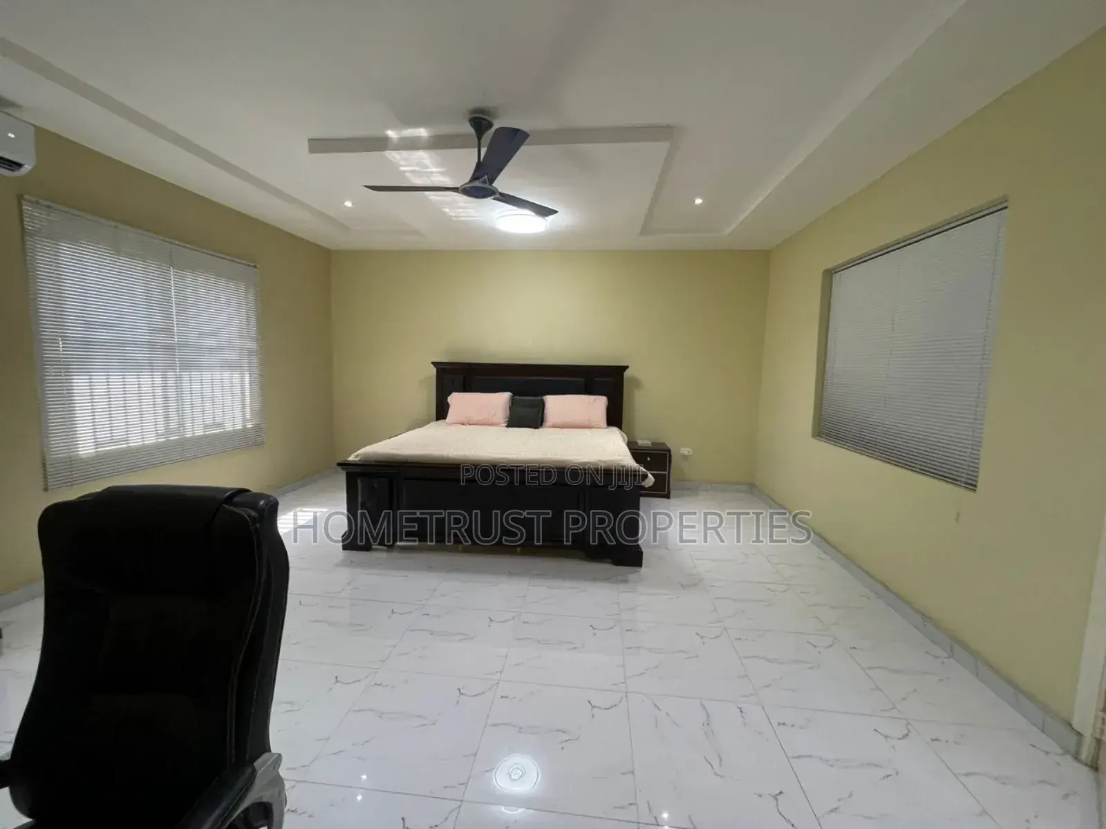 6bdrm House in Hometrust Properties, Ablekuma for sale