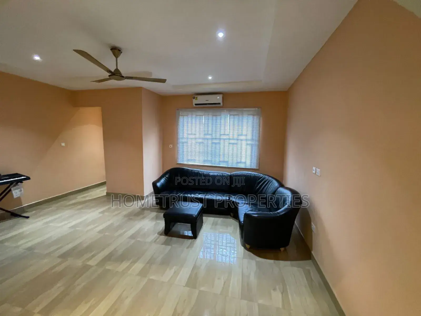 6bdrm House in Hometrust Properties, Ablekuma for sale
