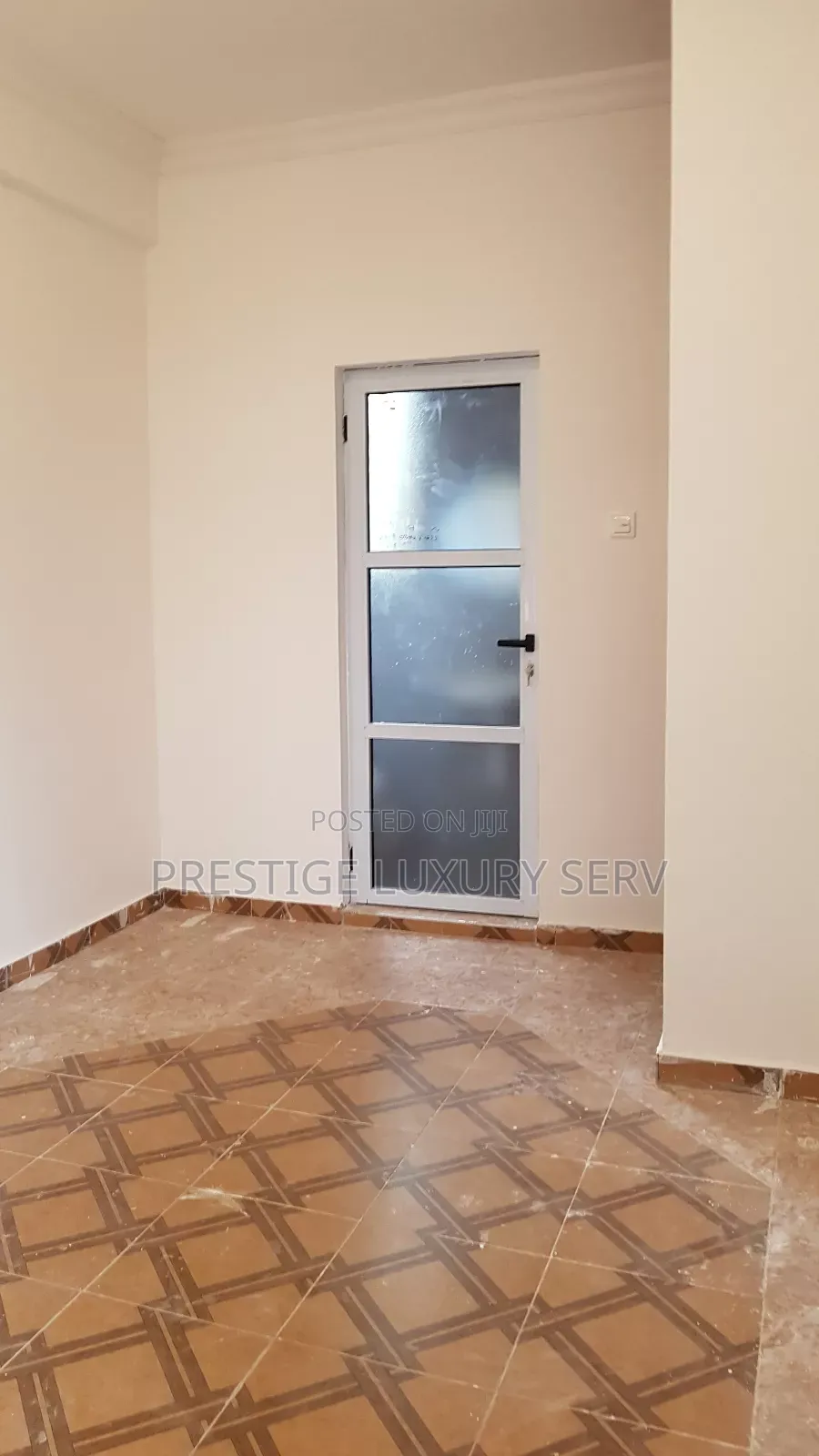 Mini Flat in Ola Balm for rent