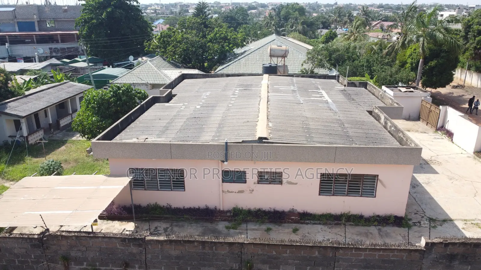 5bdrm House in Accra for sale