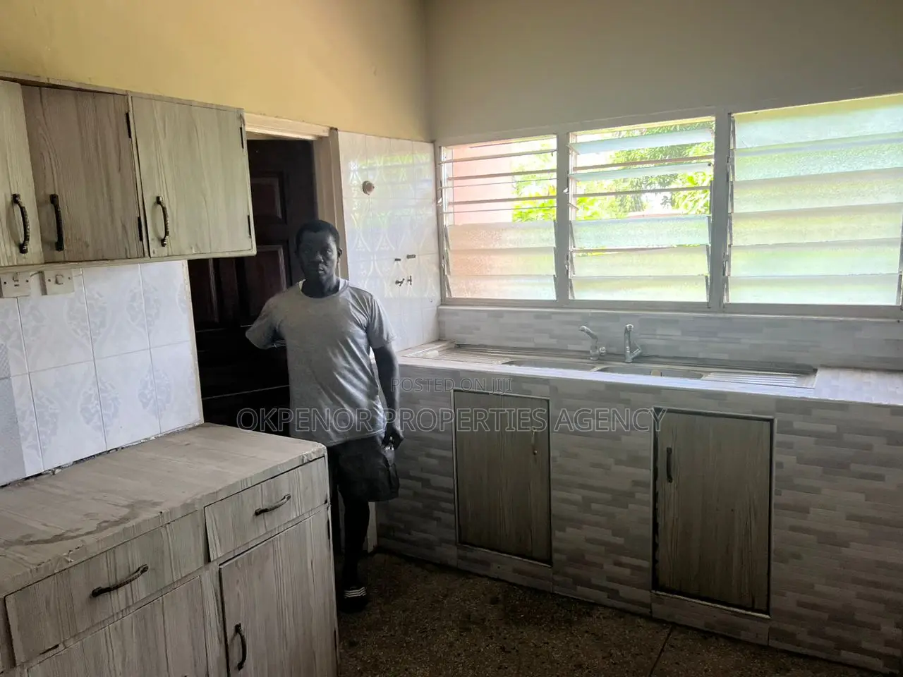 5bdrm House in Accra for sale