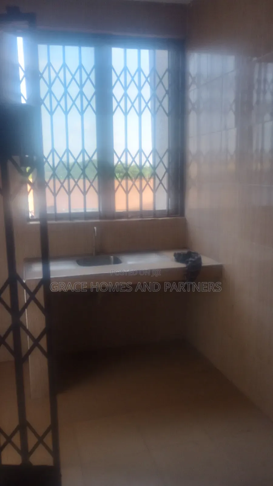 2bdrm Apartment in Gbestile Soldier, Tema Metropolitan for rent