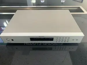Rotel Rt 02 Am/Fm Stereo Tuner Digital Rds