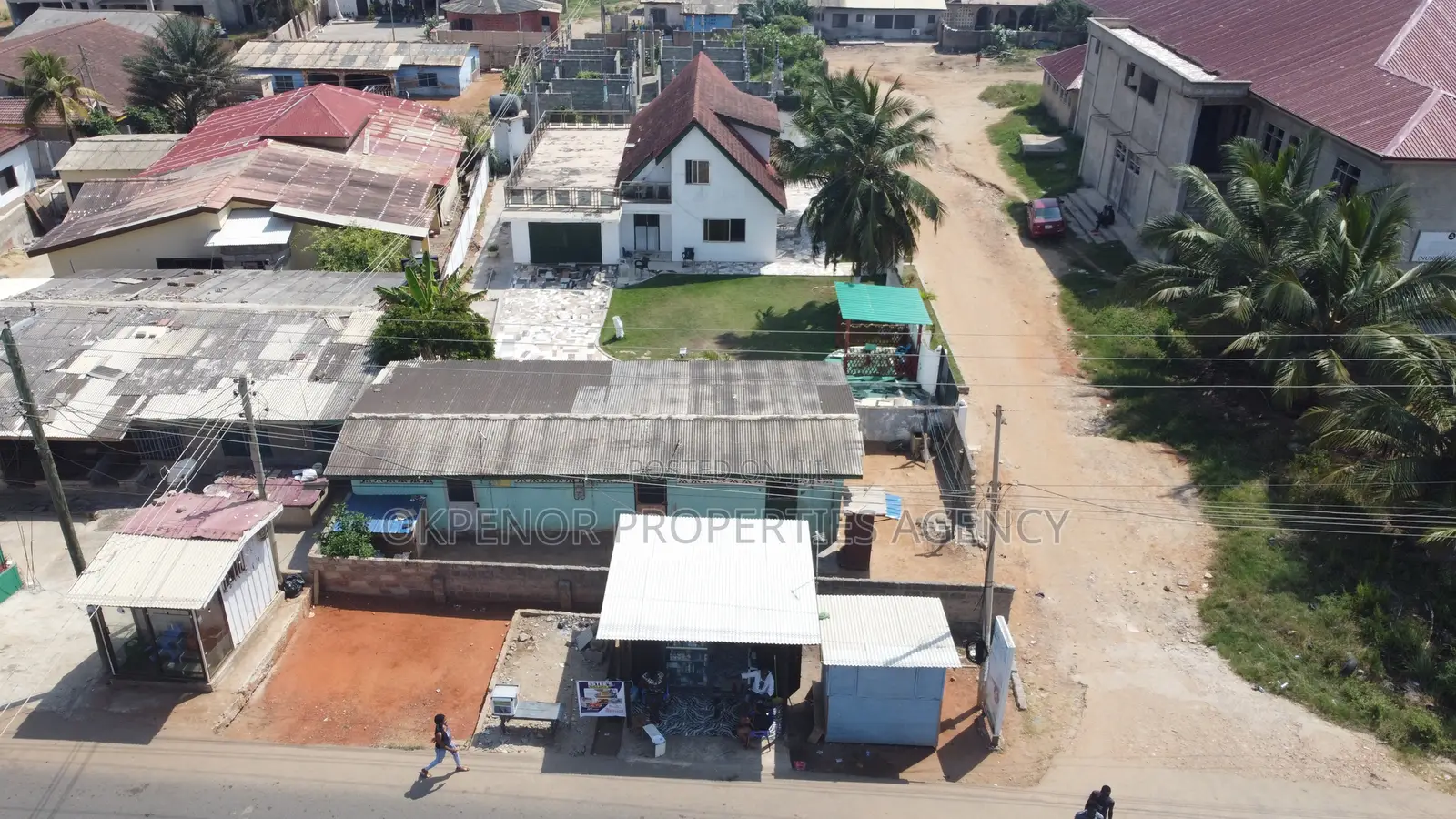 4bdrm House in Nungua Beach, Accra Metropolitan for sale