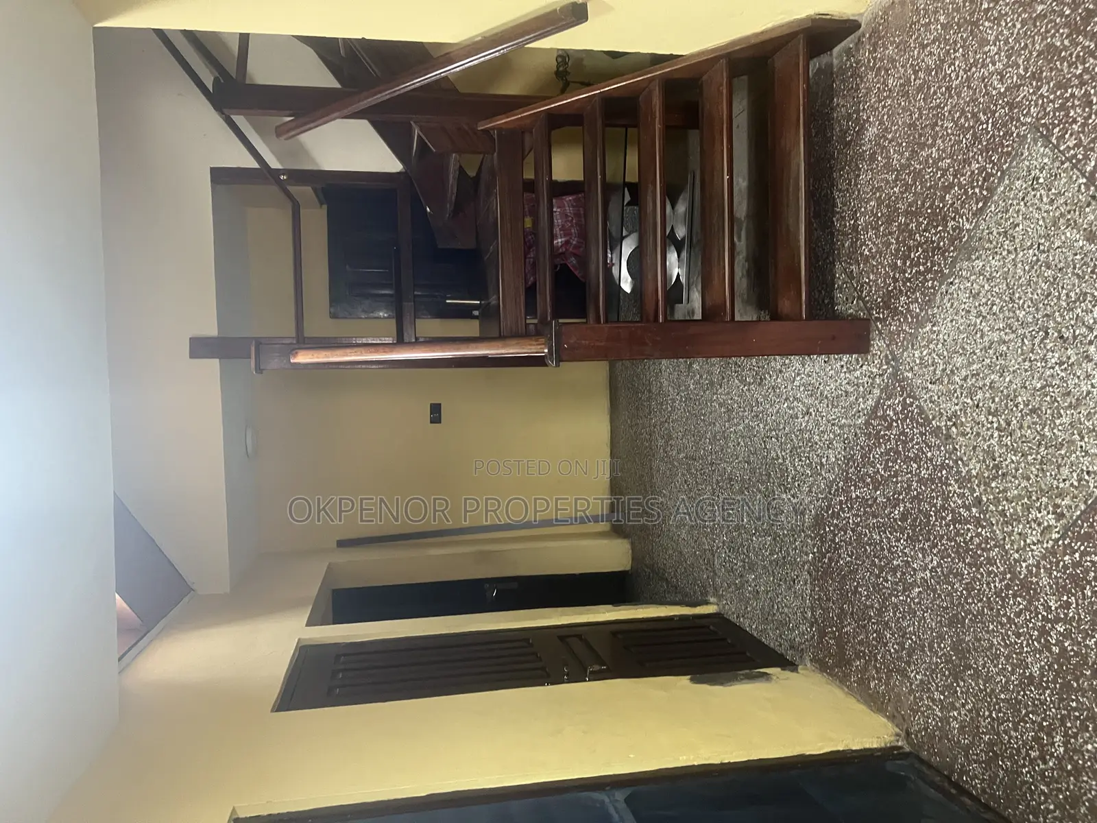 4bdrm House in Nungua Beach, Accra Metropolitan for sale