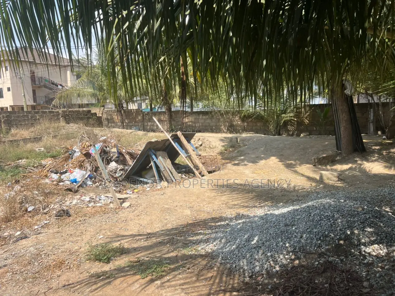 1plot Fence for Sale at Tseaddo Bushroad