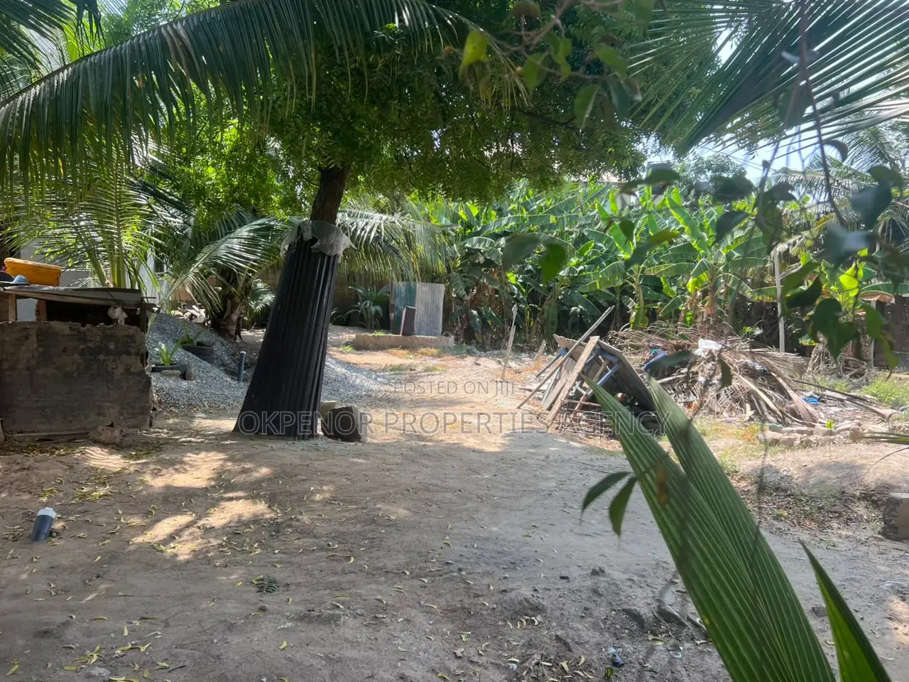 1plot Fence for Sale at Tseaddo Bushroad