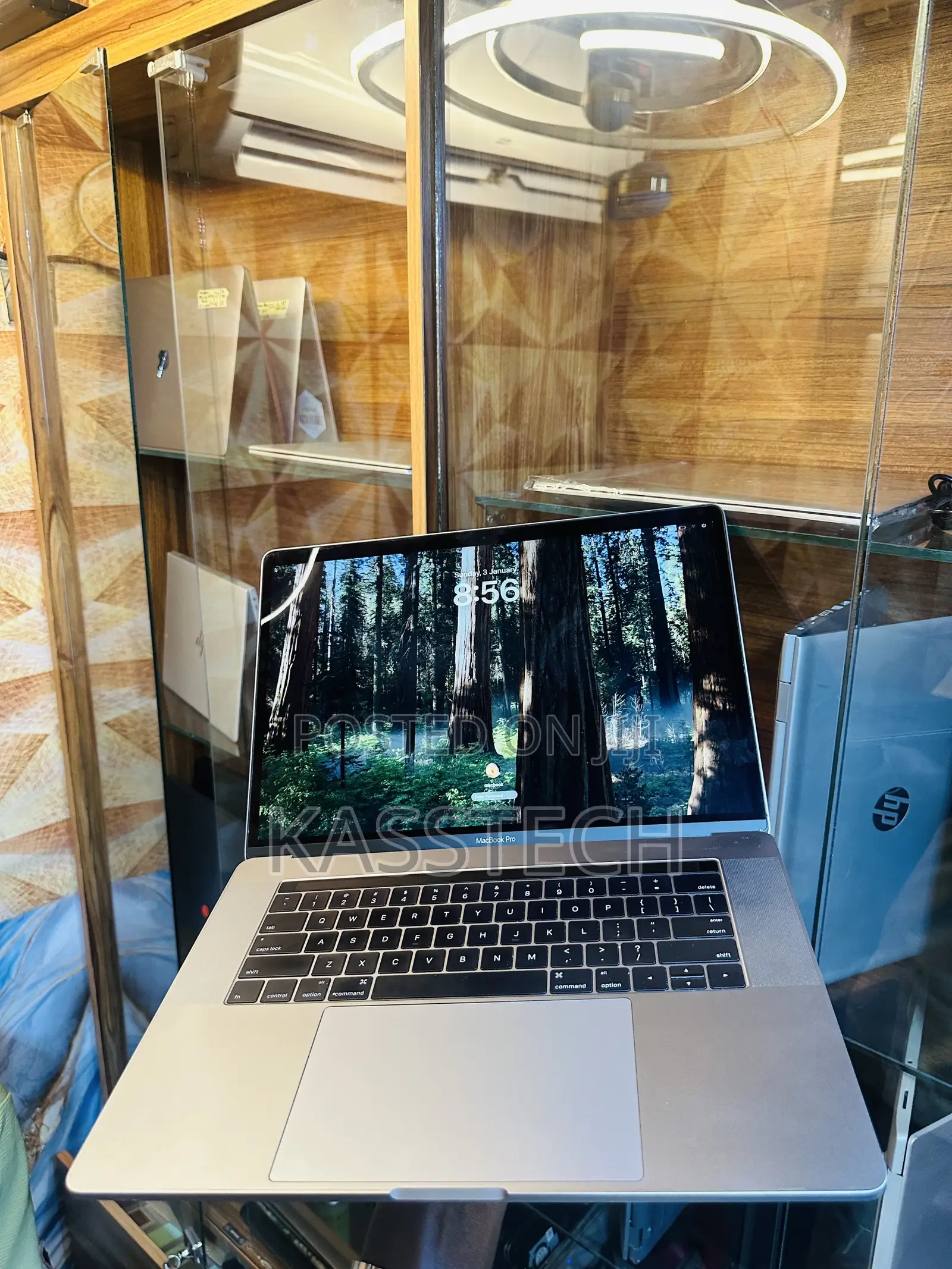 Laptop Apple MacBook 16GB Intel Core I7 SSD 512GB