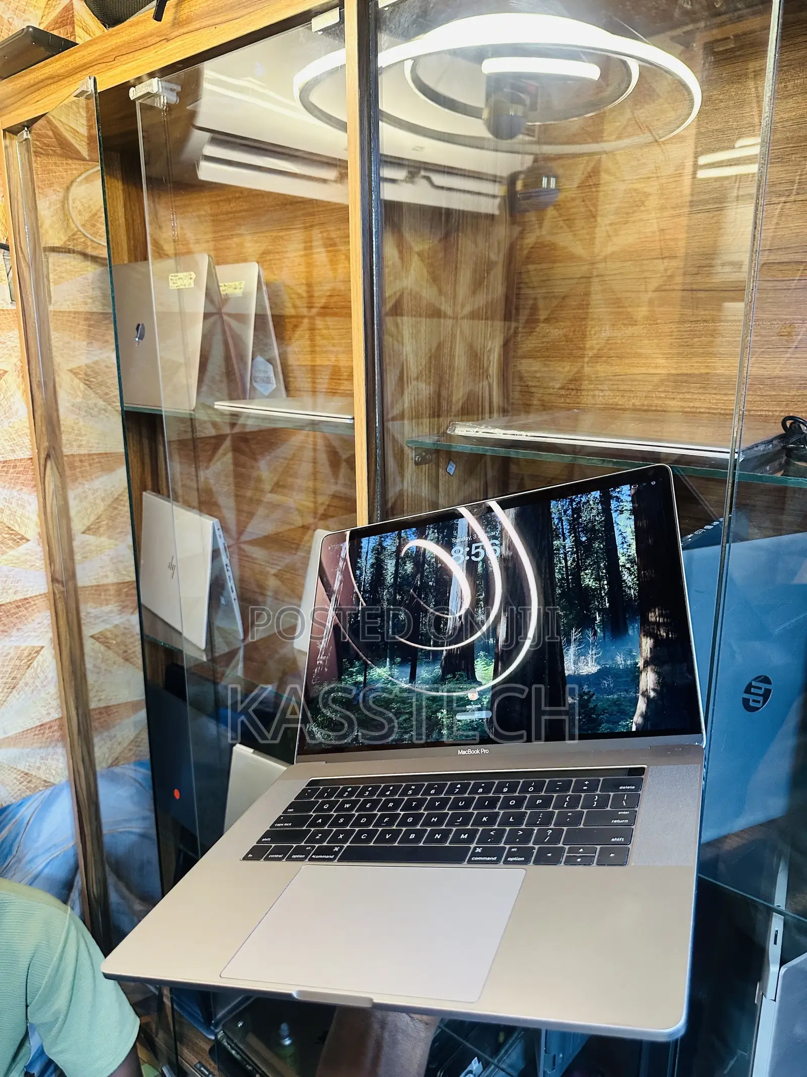 Laptop Apple MacBook 16GB Intel Core I7 SSD 512GB
