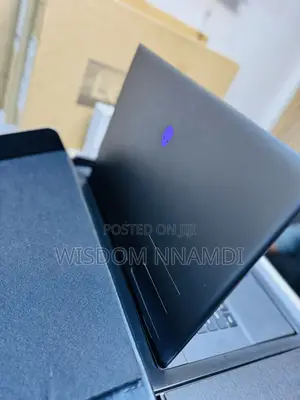 Laptop Dell Alienware M16 R2 32GB Intel Core Ultra 7 SSD 1T
