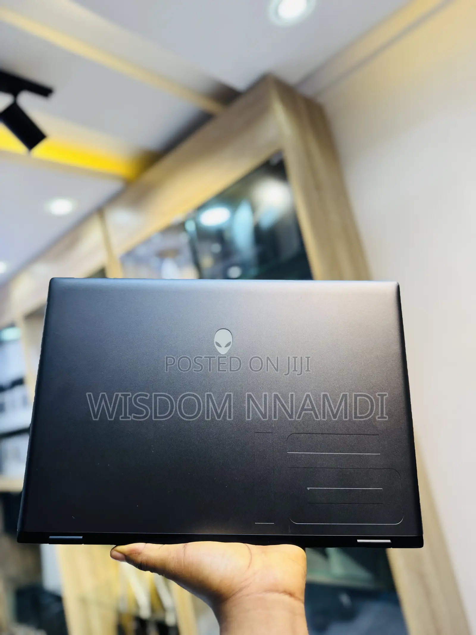 Laptop Dell Alienware M16 R2 32GB Intel Core Ultra 7 SSD 1T