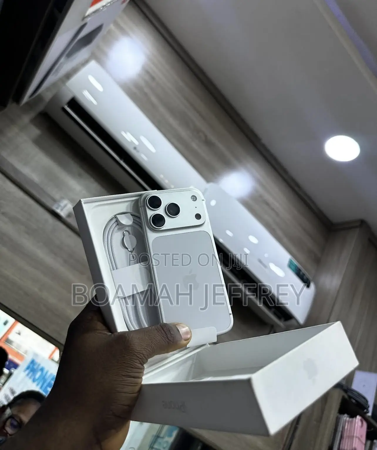 New Apple iPhone 17 Pro Max 256 GB Silver