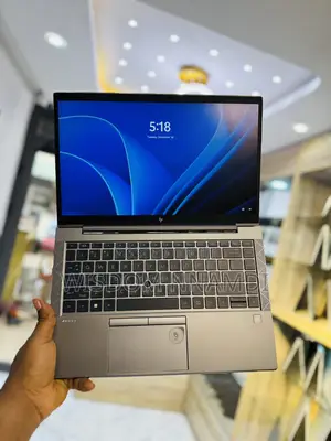 Laptop HP ZBook Firefly G8 16GB Intel Core i5 SSD 256GB