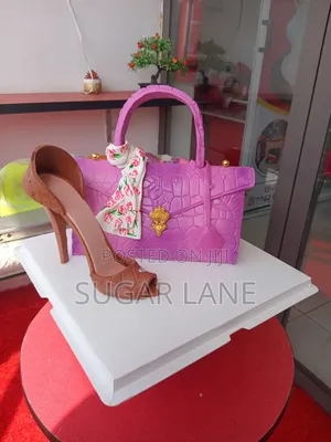 Luxurious Cakes