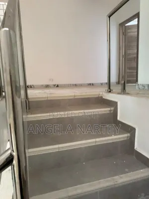 4bdrm House in Community 18 Spintex for sale