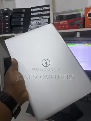 Laptop Dell Inspiron 7566 8GB Intel Core i5 SSD 256GB