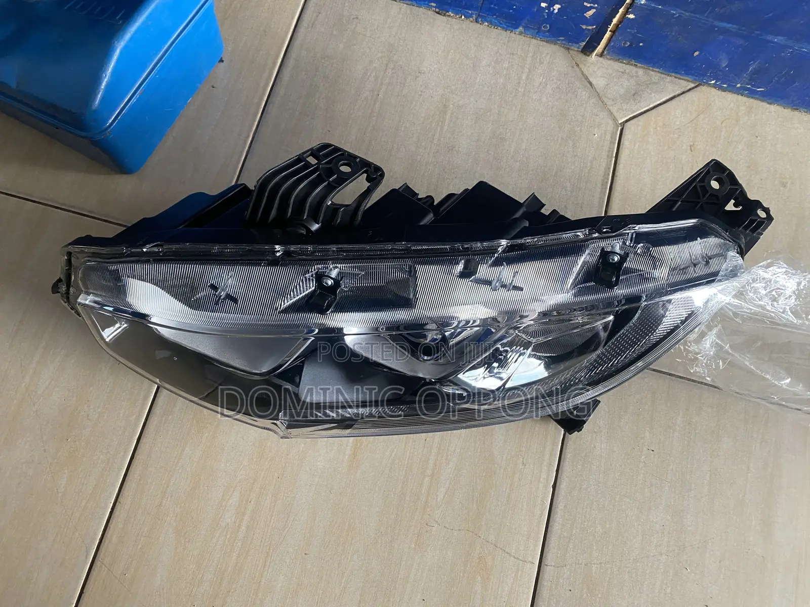 Honda Civic 2016 Headlights Half Led or Normal