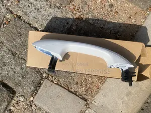 Mercedes Benz W205 C300 Door Handle Right
