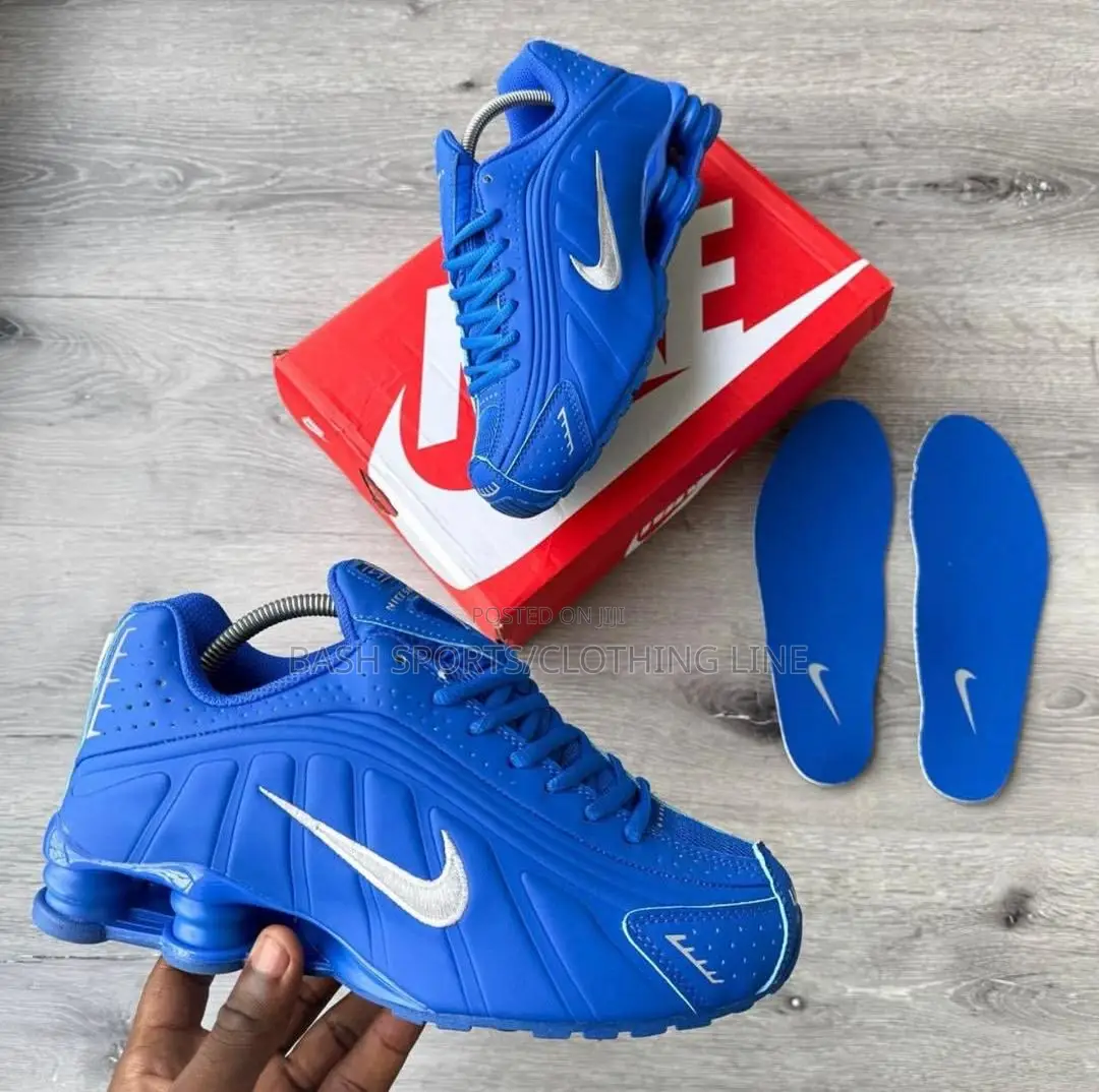 Nike Shox R4