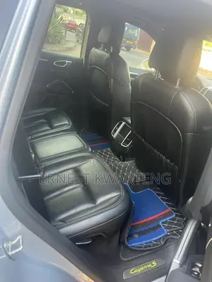 Porsche Cayenne S AWD 2018 Gray