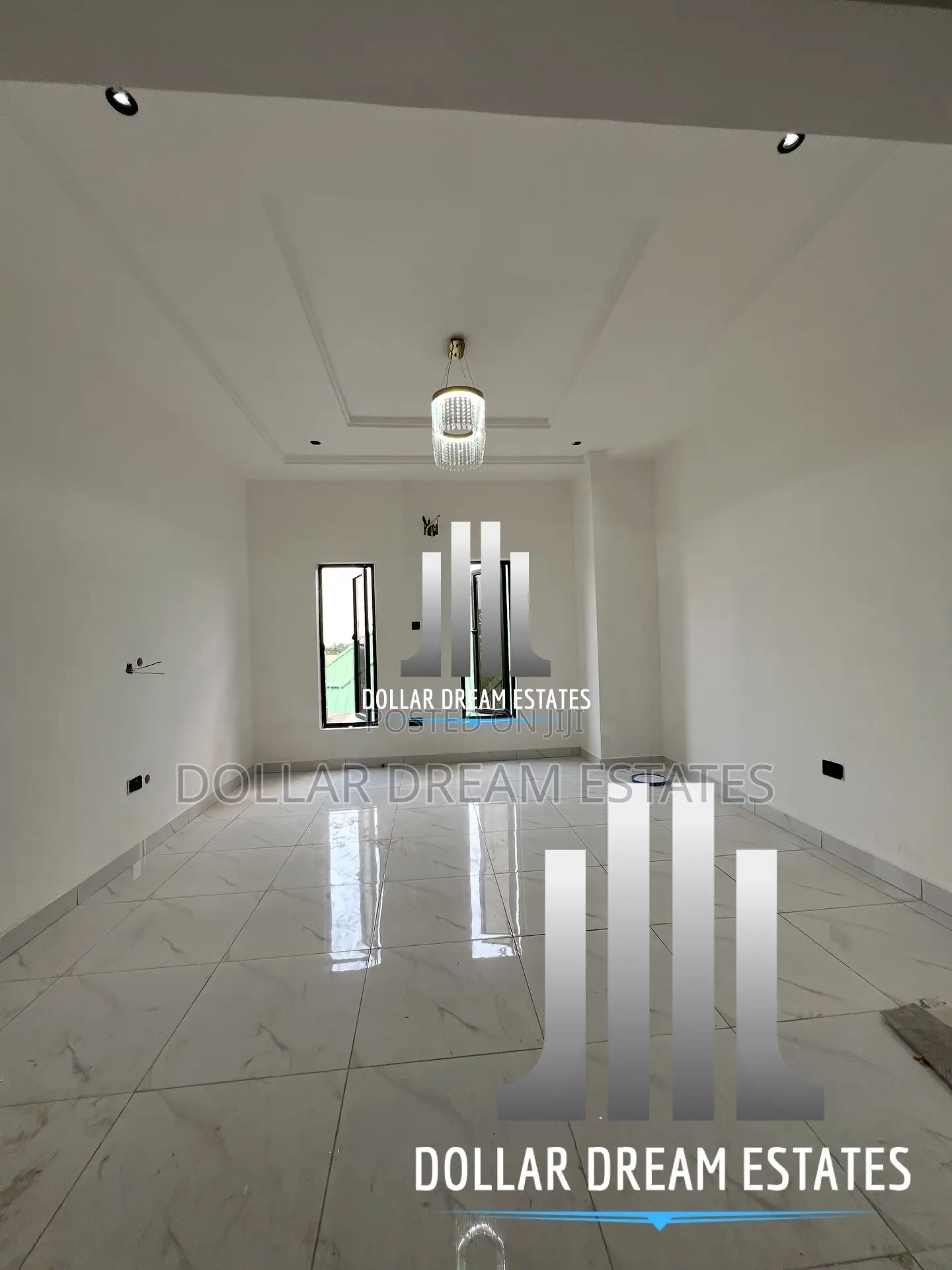 5bdrm House in Adenta for sale